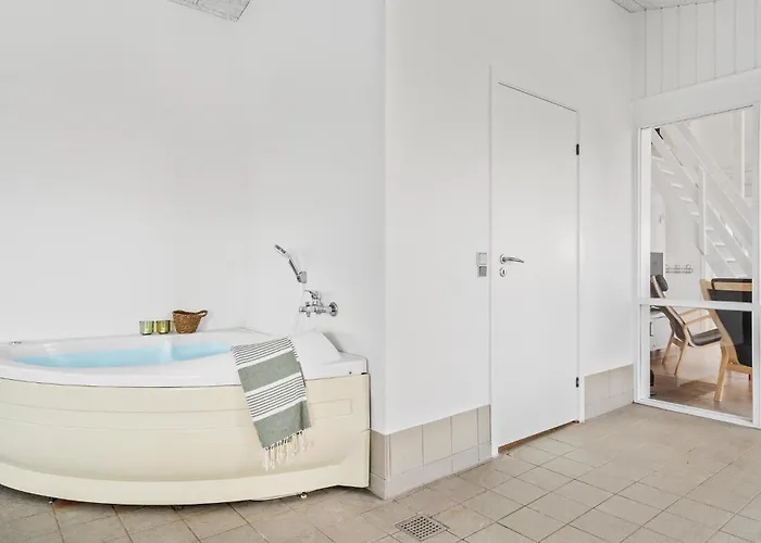 In With Kitchen Frostrup